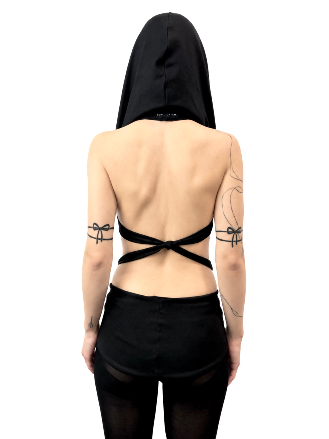 CLASSIC HOODIE